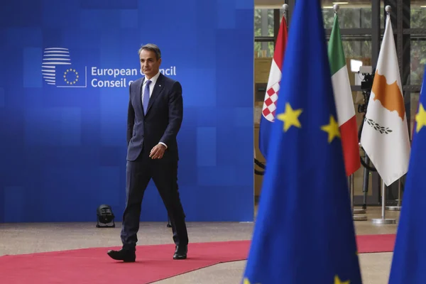 希腊总理米佐塔基斯于2023年6月29日抵达布鲁塞尔欧盟总部参加欧盟峰会 — 图库照片