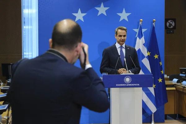 Premier Grecji Kyriakos Mitsotakis Wygłasza Oświadczenie Prasowe Temat Wyników Szczytu — Zdjęcie stockowe
