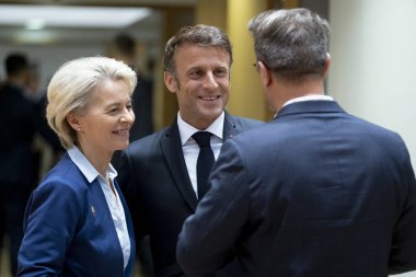 Avrupa Komisyonu Başkanı Ursula von der Leyen, 30 Haziran 2023 'te Brüksel' deki AB karargahına bir AB Zirvesi için geldi..
