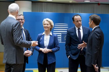 Avrupa Komisyonu Başkanı Ursula von der Leyen, 30 Haziran 2023 'te Brüksel' deki AB karargahına bir AB Zirvesi için geldi..