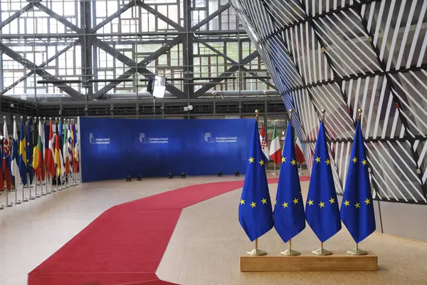 Bruselu Dne Června2023 Vlajky Lobby Budovy Evropské Rady Během Summitu — Stock fotografie
