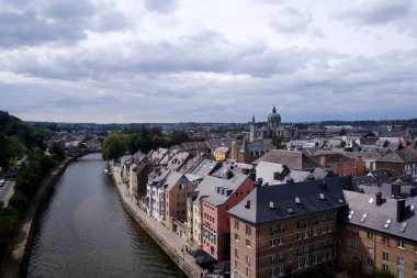 Namur 'un 22 Temmuz 2023' teki panoramik görüntüsü.