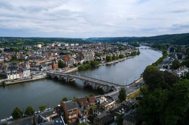 Namur 'un 22 Temmuz 2023' teki panoramik görüntüsü.