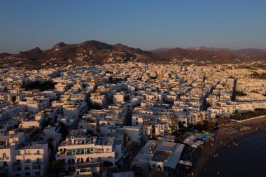 Yunanistan 'ın Naxos kentinin 7 Temmuz 2023 tarihli hava görüntüsü.
