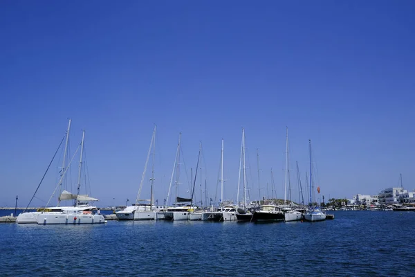 Marina Beira Mar Com Iates Veleiros Naxos Grécia Julho 2023 — Fotografia de Stock