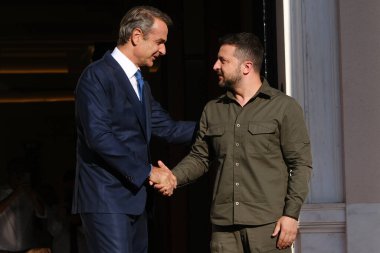 Yunanistan Başbakanı Kyriakos Mitsotakis, Ukrayna Cumhurbaşkanı Volodymyr Zelensky 'yi 21 Ağustos 2023' te Yunanistan 'ın başkenti Atina' daki Maximos Malikanesinde karşıladı..