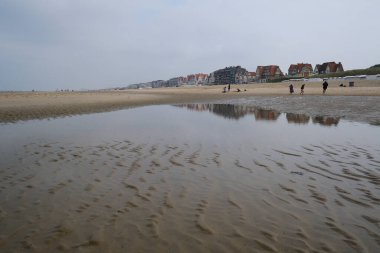 De Haan, Belçika 'daki yerleşim yerlerinin dış görünüşü 17 Eylül 2023.