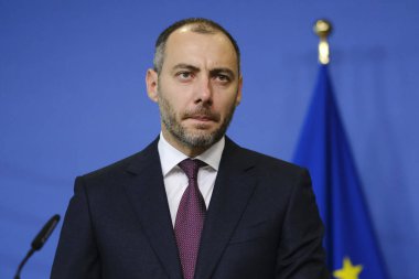Ukrayna 'nın Restorasyondan Sorumlu Başbakan Yardımcısı Oleksandr KUBRAKOV' un 25 Eylül 2023 'te Brüksel, Belçika' daki ulaştırma altyapısı yatırımları hakkında basın brifingi.