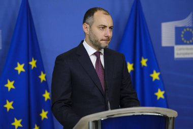 Ukrayna 'nın Restorasyondan Sorumlu Başbakan Yardımcısı Oleksandr KUBRAKOV' un 25 Eylül 2023 'te Brüksel, Belçika' daki ulaştırma altyapısı yatırımları hakkında basın brifingi.