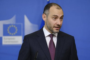 Ukrayna 'nın Restorasyondan Sorumlu Başbakan Yardımcısı Oleksandr KUBRAKOV' un 25 Eylül 2023 'te Brüksel, Belçika' daki ulaştırma altyapısı yatırımları hakkında basın brifingi.