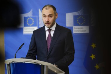Ukrayna 'nın Restorasyondan Sorumlu Başbakan Yardımcısı Oleksandr KUBRAKOV' un 25 Eylül 2023 'te Brüksel, Belçika' daki ulaştırma altyapısı yatırımları hakkında basın brifingi.