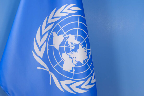 Флаги ООН стоят в здании Европейской штаб-квартиры в Брюсселе, Бельгия, 28 сентября 2023 года.