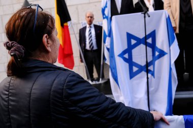 İsrail destekçileri, 9 Ekim 2023 'te Brüksel, Belçika' da İsrail ile Hamas arasındaki çatışmayı protesto ettiler.
