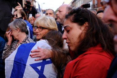 İsrail destekçileri, 9 Ekim 2023 'te Brüksel, Belçika' da İsrail ile Hamas arasındaki çatışmayı protesto ettiler.