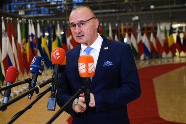  Dışişleri Bakanı Gordan Grliç Radman, AB dışişleri bakanlarının 13 Kasım 2023 'te Brüksel, Belçika' daki Avrupa Konseyi binasına bir toplantısı için geldi.