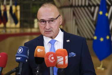  Dışişleri Bakanı Gordan Grliç Radman, AB dışişleri bakanlarının 13 Kasım 2023 'te Brüksel, Belçika' daki Avrupa Konseyi binasına bir toplantısı için geldi.