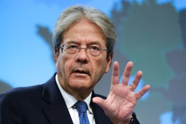 Avrupa Komisyonu Üyesi Paolo GENTILONI 'nin 15 Kasım 2023 tarihinde Brüksel, Belçika' da gerçekleştirdiği 2023 Sonbahar Ekonomik Tahminleri ile ilgili basın toplantısı.
