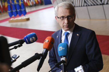 Bulgaristan Başbakanı Nikolay Denkov AB Zirvesi için 27 Ekim 2023 'te Brüksel' deki AB genel merkezine geldi..