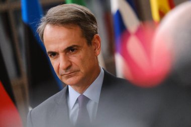 Yunanistan Başbakanı Kyriakos Mitsotakis AB Zirvesi için 27 Ekim 2023 'te Brüksel, Belçika' daki AB genel merkezine geldi..