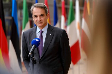 Yunanistan Başbakanı Kyriakos Mitsotakis AB Zirvesi için 27 Ekim 2023 'te Brüksel, Belçika' daki AB genel merkezine geldi..