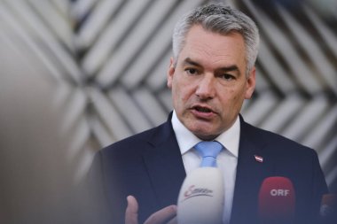 Avusturya Federal Başbakanı Karl Nehammer 27 Ekim 2023 'te Brüksel, Belçika' daki AB genel merkezine bir AB Zirvesi için geldi..
