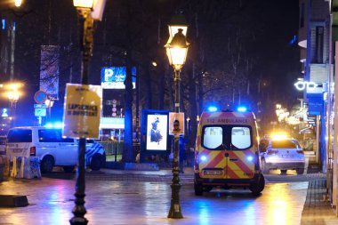 Polisin açıklamasına göre, Brüksel, Belçika 'da 6 Aralık 2023' te bir çatışmanın yaşandığı bölgede görevli sağlık görevlileri yaralandı..