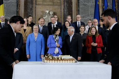 Dışişleri bakanları 3 Şubat 2024 'te Belçika' nın Brüksel kentinde düzenlenen gayri resmi AB Dışişleri Bakanları toplantısında Gymnich Konseyi 'nin 50. kuruluş yıldönümünü kutladılar.