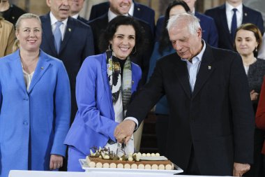 Hacı LAHBIB, Dışişleri Bakanı ve Joseph Borrell 3 Şubat 2024 'te Belçika' nın Brüksel kentinde düzenlenen Beden Eğitimi Konseyi 'nin 50. yıldönümü kutlamalarında.