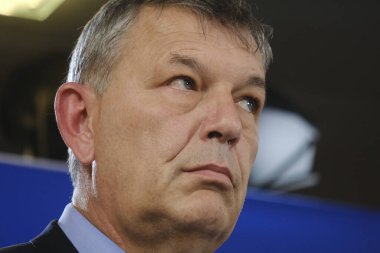 BM Filistin mülteci dairesi UNRWA başkanı Philippe Lazzarini, 12 Şubat 2024 'te Brüksel, Belçika' da düzenlenen gayrı resmi AB Kalkınma Bakanları Konseyi sırasında basın toplantısına katıldı..