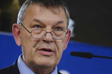 BM Filistin mülteci dairesi UNRWA başkanı Philippe Lazzarini, 12 Şubat 2024 'te Brüksel, Belçika' da düzenlenen gayrı resmi AB Kalkınma Bakanları Konseyi sırasında basın toplantısına katıldı..