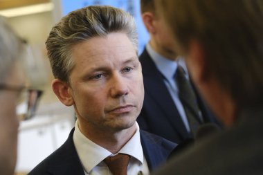 Savunma Bakanı Pal Jonson, NATO Savunma Bakanlarının 15 Şubat 2024 'te Brüksel, Belçika' daki NATO karargahında yaptıkları toplantı sonrasında düzenlenen basın toplantısında.