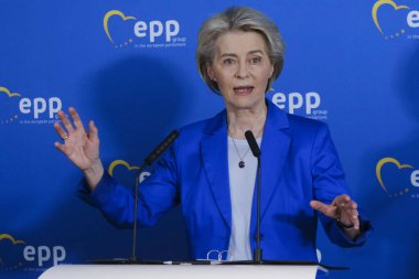 AB Komisyonu Başkanı Ursula von der Leyen 21 Şubat 2024 'te Brüksel, Belçika' daki Avrupa Parlamentosu 'nda merkez sağ Avrupa EPP Başkanı ile düzenlediği basın toplantısında medyaya konuştu..