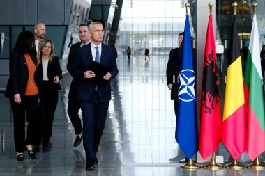 NATO Genel Sekreteri Jens Stoltenberg, 3 Nisan 2024 'te Brüksel, Belçika' daki NATO genel merkezinde gerçekleşen NATO dışişleri bakanları toplantısı öncesinde basın mensuplarına konuştu..