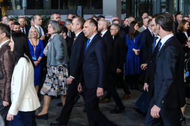  Dışişleri Bakanı Yorgos Gerapetritis, NATO 'nun 4 Nisan 2024' te Brüksel, Belçika 'daki NATO genel merkezinde 75. yıldönümü münasebetiyle düzenlenen törene katıldı.. 