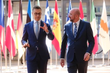 Avrupa Konseyi Başkanı Charles Michel, Finlandiya Cumhurbaşkanı Alexander Stubb 'ı 10 Nisan 2024' te Brüksel, Belçika 'daki Avrupa Konseyi binasına gelişinde karşıladı.. 