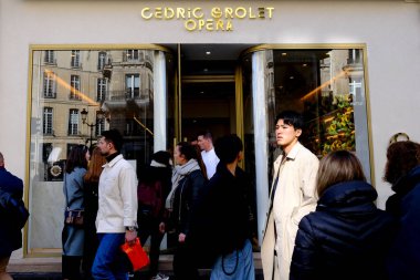 31 Mart 2024 'te Fransa' nın Paris kentindeki Cedric Grolet pastanesinin dış görünüşü.