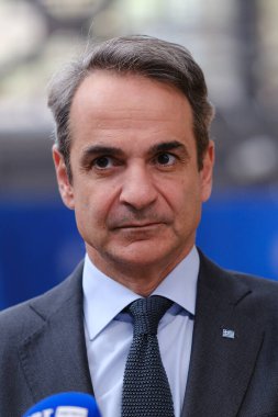 Yunanistan Başbakanı Kyriakos Mitsotakis 18 Nisan 2024 'te Brüksel, Belçika' da düzenlenen gayrı resmi Avrupa Birliği liderleri zirvesinde basına konuştu.