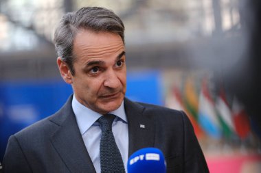 Yunanistan Başbakanı Kyriakos Mitsotakis 18 Nisan 2024 'te Brüksel, Belçika' da düzenlenen gayrı resmi Avrupa Birliği liderleri zirvesinde basına konuştu.