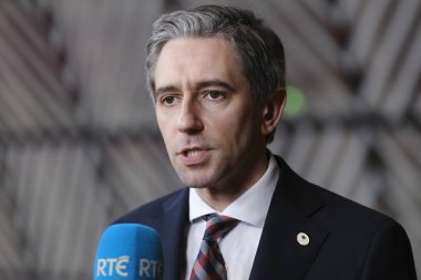İrlandalı Taoiseach (Başbakan) Simon Harris 18 Nisan 2024 'te Brüksel, Belçika' da düzenlenen gayrı resmi Avrupa Birliği liderleri zirvesine katıldı..