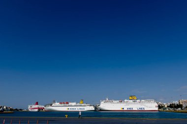 Yunanistan 'ın Pire Limanı' ndaki gemiler 7 Mayıs 2024 'te.