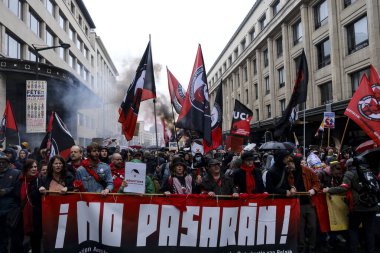 İnsanlar 16 Haziran 2024 'te Brüksel, Belçika' da düzenlenen Radikal Sağ karşıtı bir gösteriye katıldılar.. 