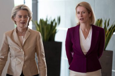 28 Haziran 2024 'te Brüksel, Belçika' da gerçekleşen görüşmede AB Komisyonu Başkanı Ursula Von der Leyen, Estonya Başbakanı Kaja Kallas ve eski Başbakan Antonio Costa.