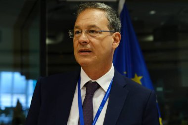 Giuseppe LUPO, MEP, 4 Eylül 2024 'te Avrupa Parlamentosu, Brüksel, Belçika' daki bir Parlamento komitesine katıldı.