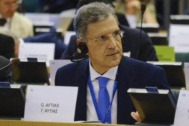 Georgios AFTIAS, MEP, 4 Eylül 2024 'te Avrupa Parlamentosu, Brüksel, Belçika' daki bir Parlamento komitesine katıldı.