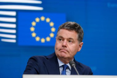 Eurogroup Başkanı Paschal Donohoe, Eurogroup Maliye Bakanlarının 15 Temmuz 2024 'te Brüksel' deki toplantısı sonrasında basın toplantısı düzenledi..