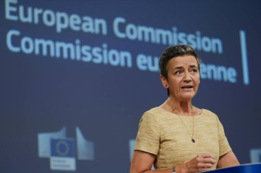 AB Komiseri Margrethe VESTAGER 'ın basın toplantısı, Adalet Divanı' nın 10 Eylül 2024 'te Brüksel, Belçika' daki Apple vergi yardımı ve Google Alışveriş karşıtlığı davalarıyla ilgili kararları sonrasında gerçekleşti..
