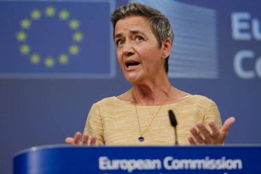 AB Komiseri Margrethe VESTAGER 'ın basın toplantısı, Adalet Divanı' nın 10 Eylül 2024 'te Brüksel, Belçika' daki Apple vergi yardımı ve Google Alışveriş karşıtlığı davalarıyla ilgili kararları sonrasında gerçekleşti..