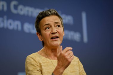 AB Komiseri Margrethe VESTAGER 'ın basın toplantısı, Adalet Divanı' nın 10 Eylül 2024 'te Brüksel, Belçika' daki Apple vergi yardımı ve Google Alışveriş karşıtlığı davalarıyla ilgili kararları sonrasında gerçekleşti..