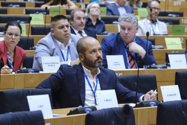 Sergio CALVES, MEP 9 Eylül 2024 'te Avrupa Parlamentosu, Brüksel, Belçika' daki Parlamento komitelerine katıldı..