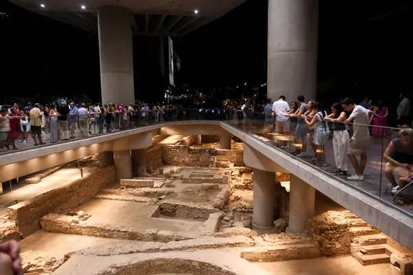 stock image Tourists visit the Acropolis museum in Athens, Greece on August 19, 2024.